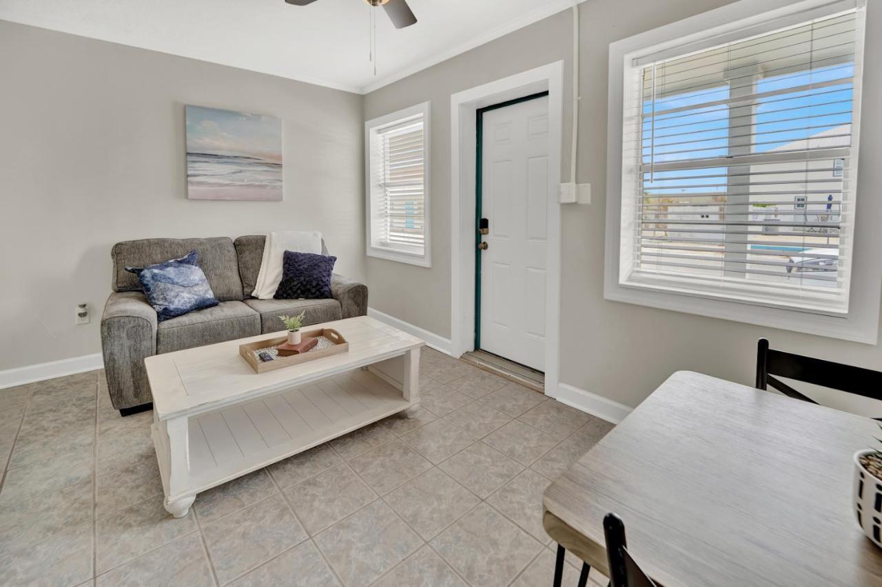 Sea Foam Suites Lower Grand Lagoon Exterior foto