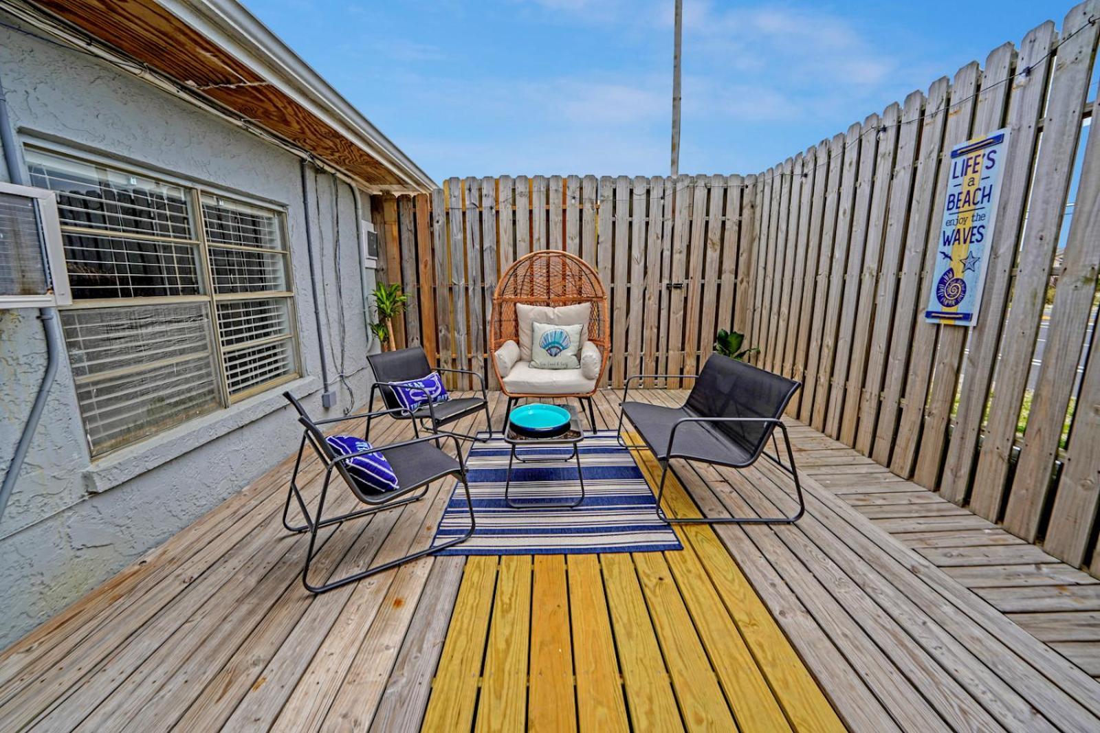 Sea Foam Suites Lower Grand Lagoon Exterior foto